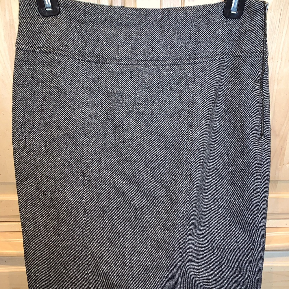 BR wool women’s pencil skirt size 2